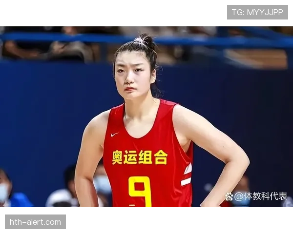 李梦训练完直接啃鸡腿,这自律和放纵切换也太丝滑了 李梦训练完直接啃鸡腿,这自律和放纵切换也太丝滑了